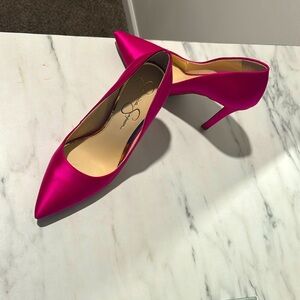 Beautiful Fushia Jessica Simpson heels